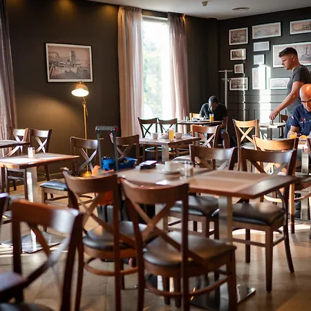 Hotel Panorama - Free Ev Charging Station 4*