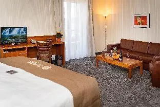 Panorama - Free Ev Charging Station