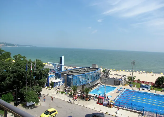 Panorama - Free Ev Charging Station فندق فارنا