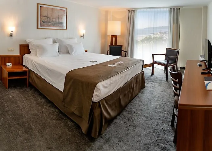 فندق Panorama - Free Ev Charging Station فارنا