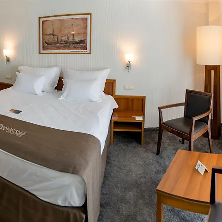 Hotel Panorama - Free Ev Charging Station 4*