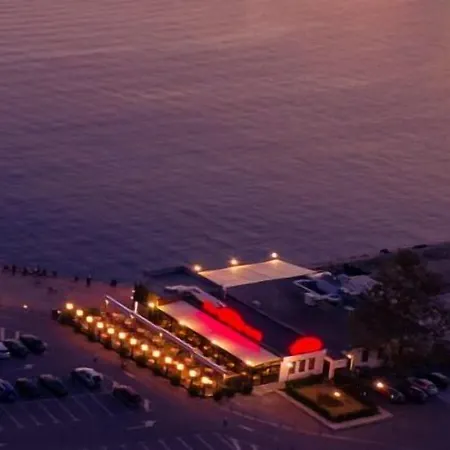 Panorama - Free Ev Charging Station Hotel