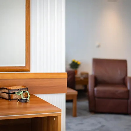 Panorama - Free Ev Charging Station Hotel Warna