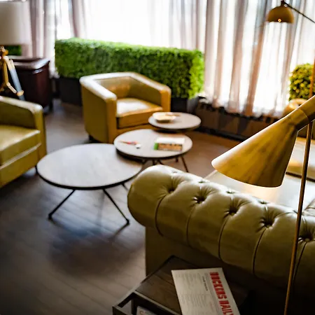 Panorama - Free Ev Charging Station 4* Warna