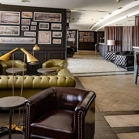 Panorama - Free Ev Charging Station Hotel Warna