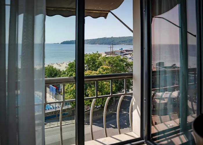 панорама 4* Варна