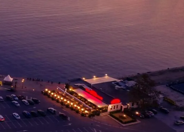 Panorama - Free Ev Charging Station Hotel